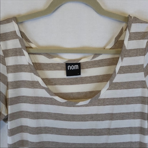 Nordstrom Maternity Top Short Sleeve Size Medium - Picture 2 of 5